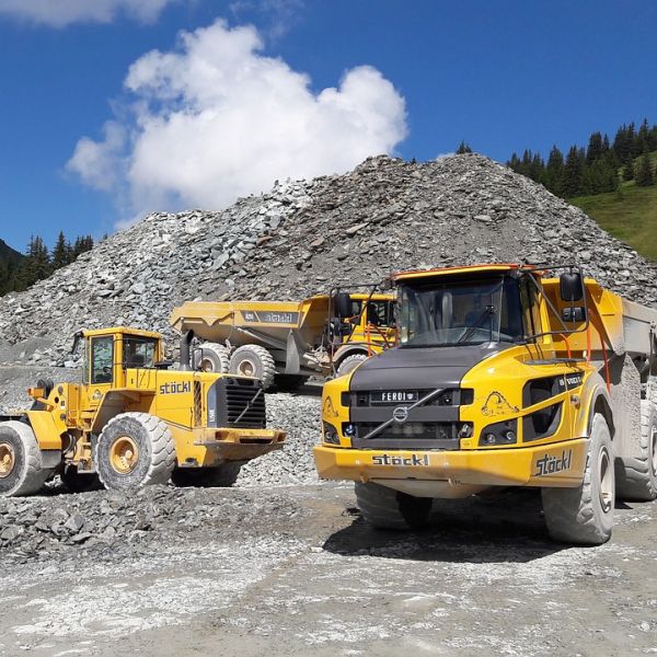 産業廃棄物処分業許可（中間処理・最終処分）